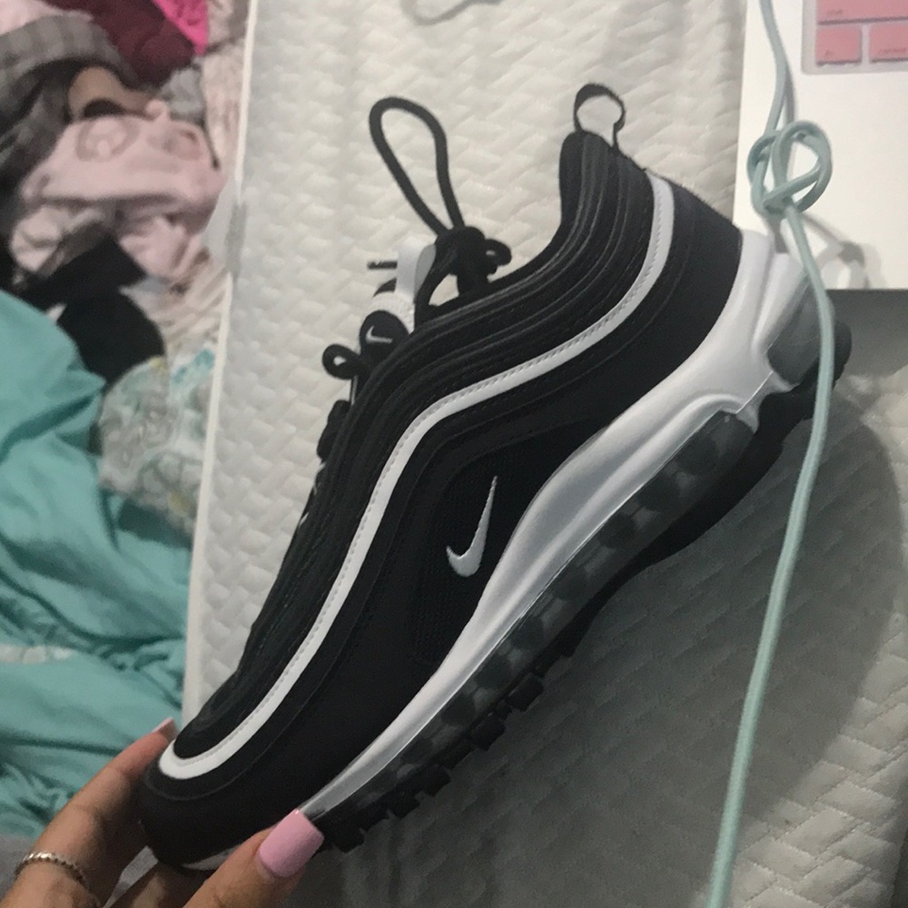 Nike air max 97 7 in men’s so a 8.5 I women’s